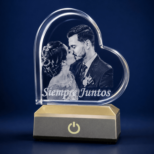 Corazón Pequeño de Cristal Personalizado con Foto 3D y Base Luminosa - personalizado en 3D con base luminosa - Barcelona Crystal