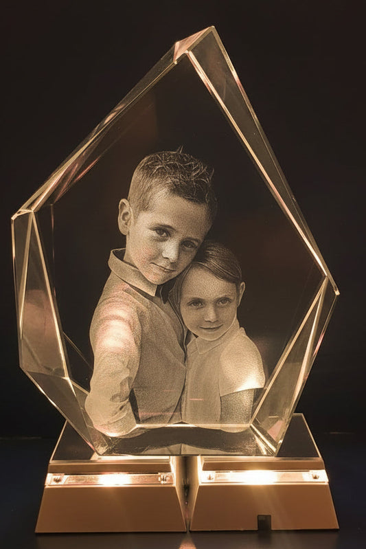 Diamante grande de cristal con foto 2d y 3d personalizado con base de luz LED â Barcelona Crystal