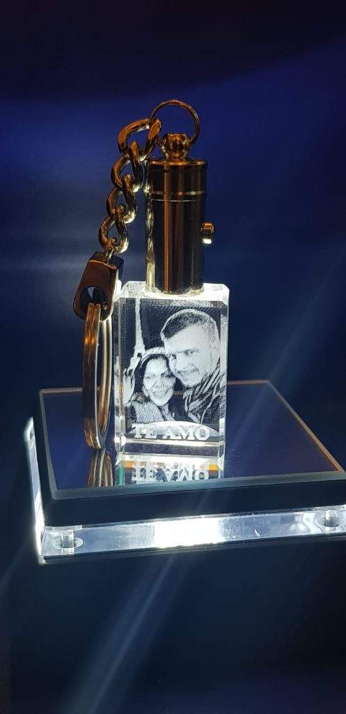 Llaveros de Cristal Personalizados con Foto 3D - Barcelona Crystal
