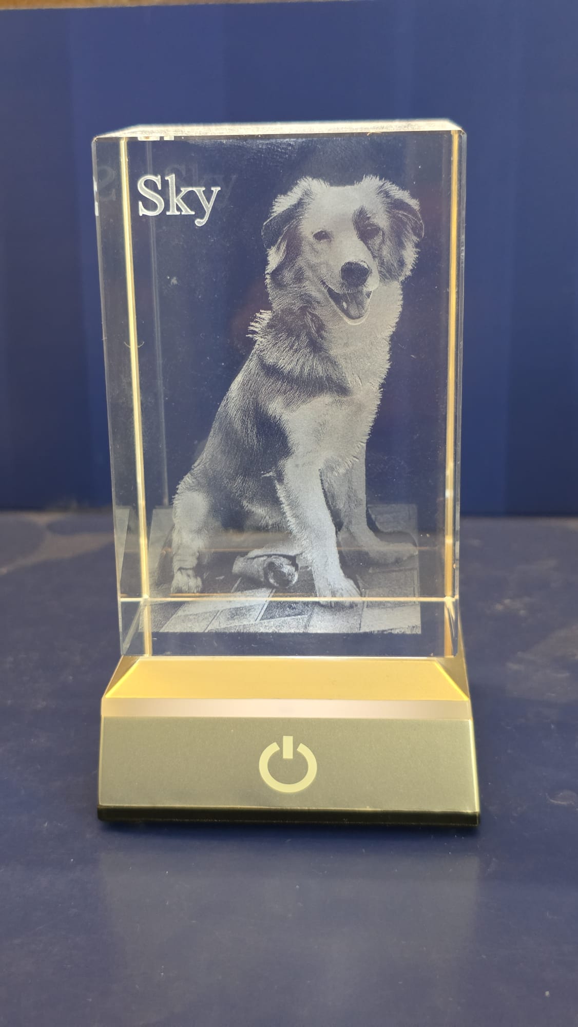 CUBO PEQUEÑO – INCLUYE BASE LUMINOSA