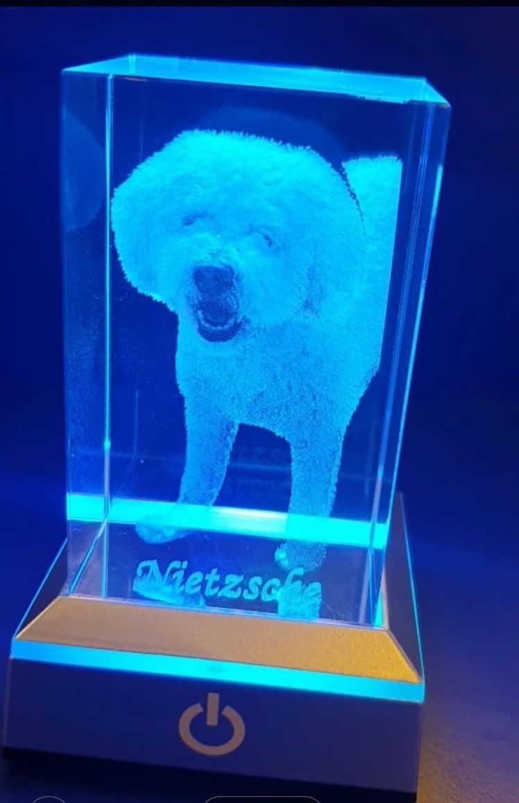CUBO PEQUEÑO - INCLUYE BASE LUMINOSA