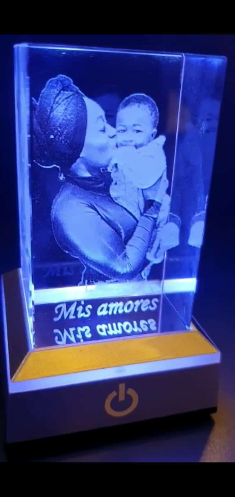 CUBO PEQUEÑO - INCLUYE BASE LUMINOSA
